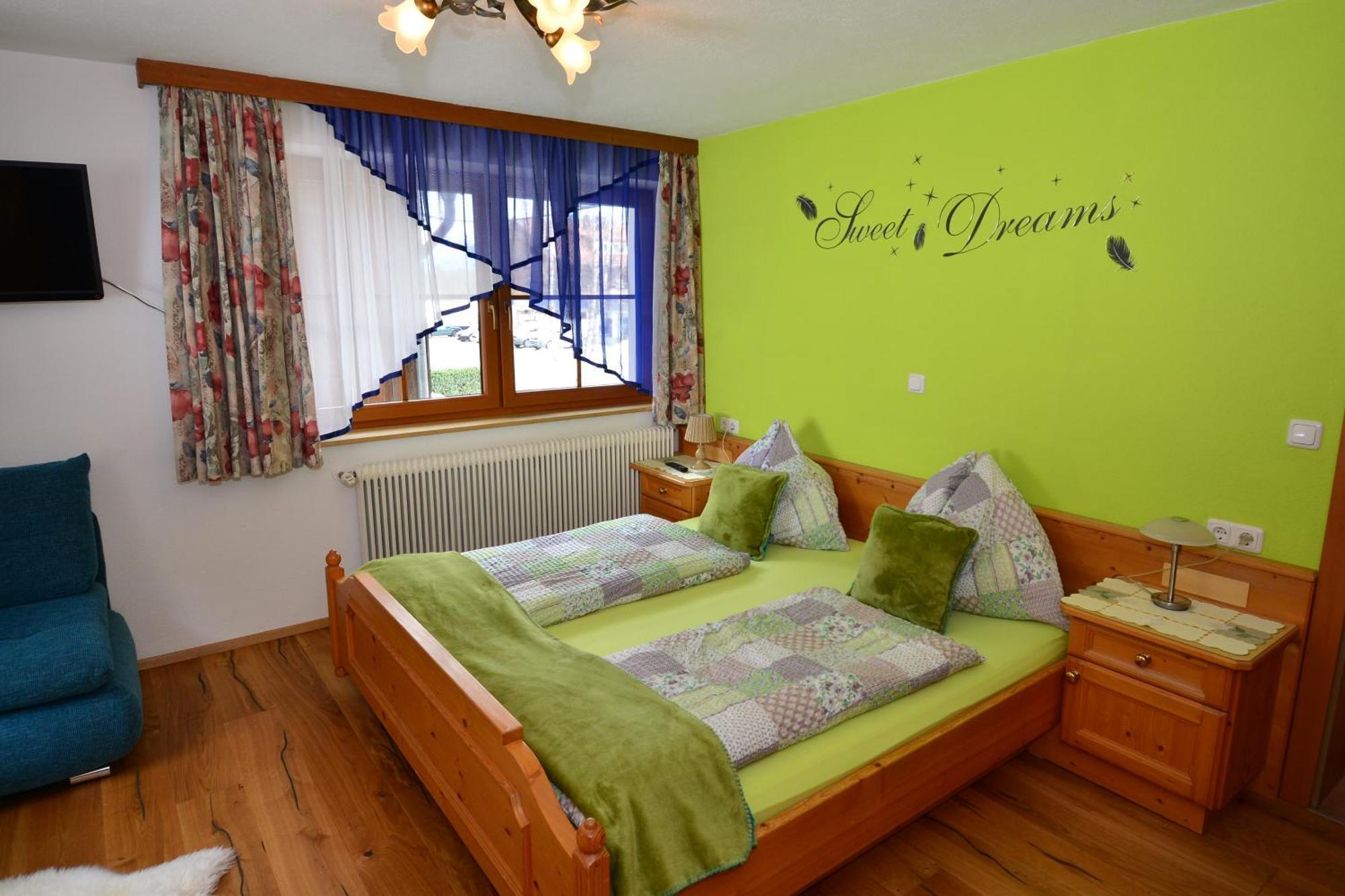 Haus Dietz Elbigenalp Room photo